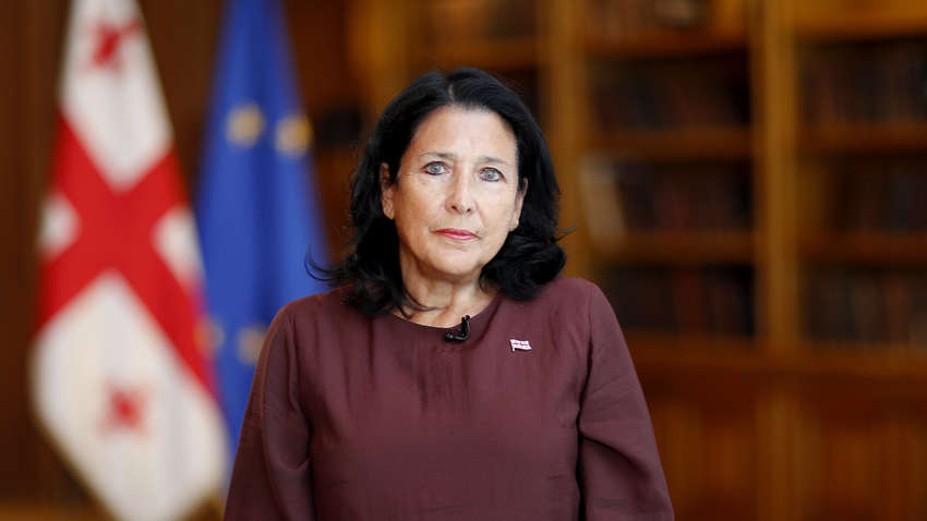 Росія хоче анексувати частину Грузії: президентка звернулася до міжнародної спільноти