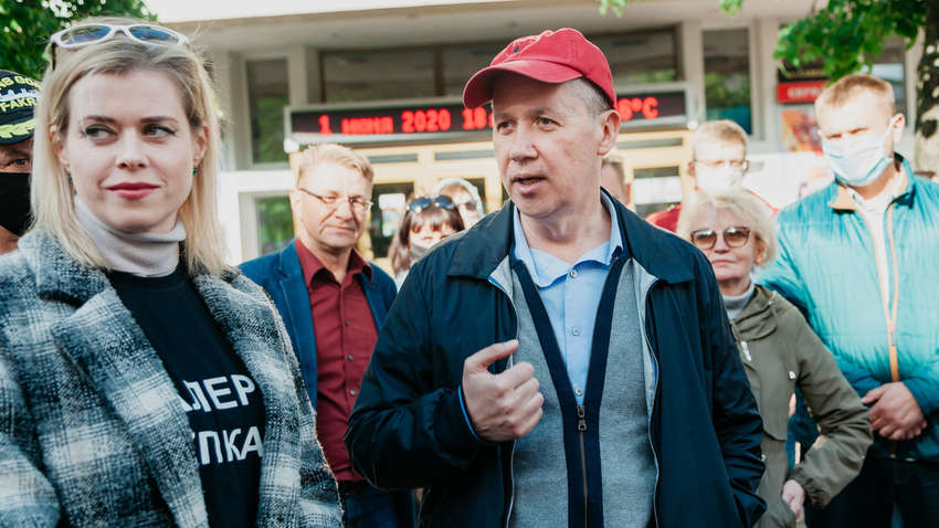 Дружина Цепкало не може виїхати з Росії: прикордонники тримають її на КПВВ з Україною Дружина Цепкало не може виїхати з Росії: прикордонники тримають її на КПВВ з Україною