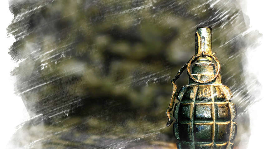 В Одесі авто активіста закидали гранатами: водій відкрив вогонь у відповідь (відео) В Одесі авто активіста закидали гранатами: водій відкрив вогонь у відповідь (відео)