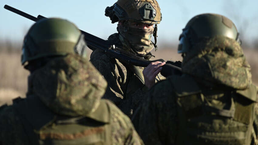 Россияне оккупировали еще один населенный пункт и стягивают пехоту: тревожные новости от DeepState Россияне оккупировали еще один населенный пункт и стягивают пехоту: тревожные новости от DeepState