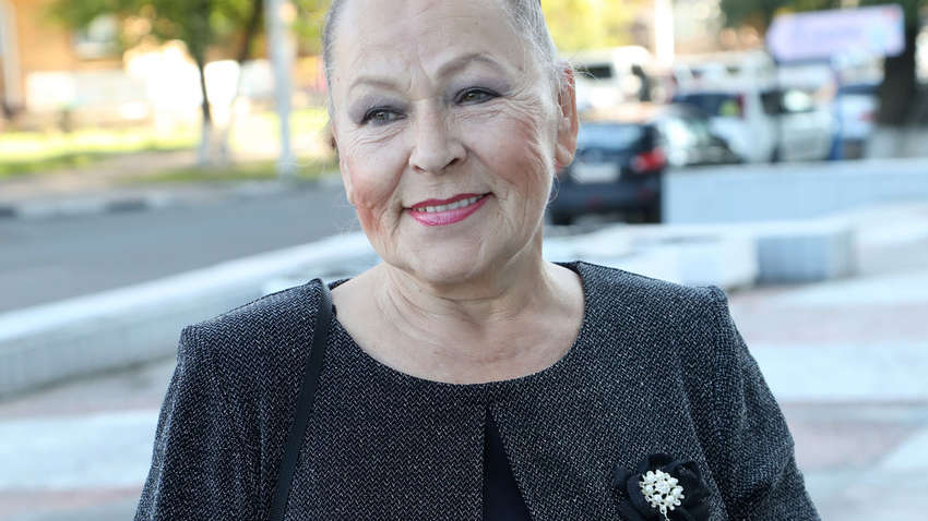 Російська акторка "накинулася" з образами на президента Зеленського