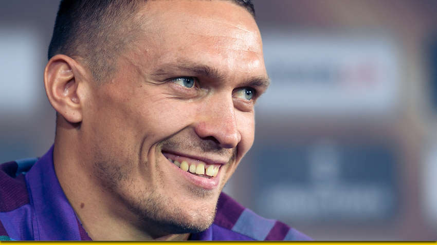 Боксер Усик: "Мне Зеленского не жаль"