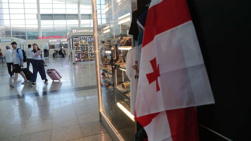 Прямое авиасообщение и безвиз для Грузии: что задумали в Кремле