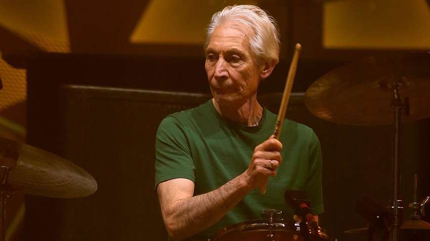 Умер барабанщик культовой рок-группы The Rolling Stones