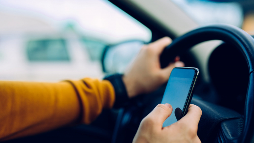 За нарушение ПДД штрафы можно будет оплатить через смартфон