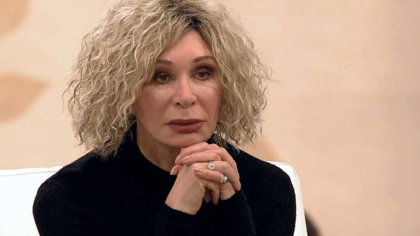 Різала і колола: російська акторка, яка підтримує війну в Україні, понівечила своє обличчя (ФОТО)