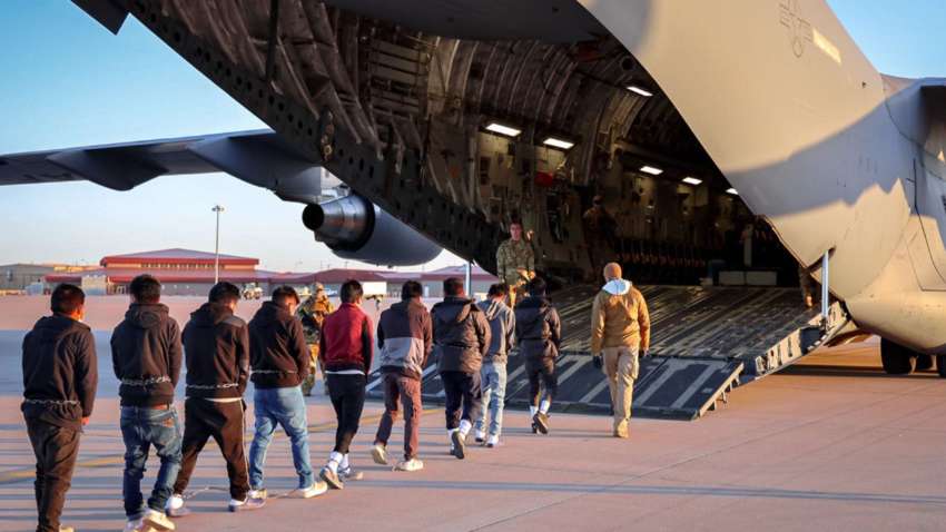 У США планують депортувати мігрантів в СРСР