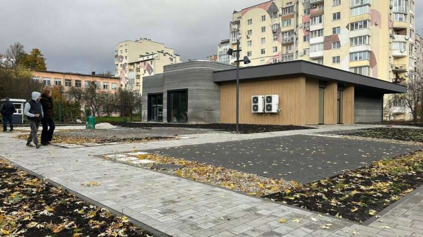 Во Львове почти завершили первую школу, напечатанную на 3D-принтере