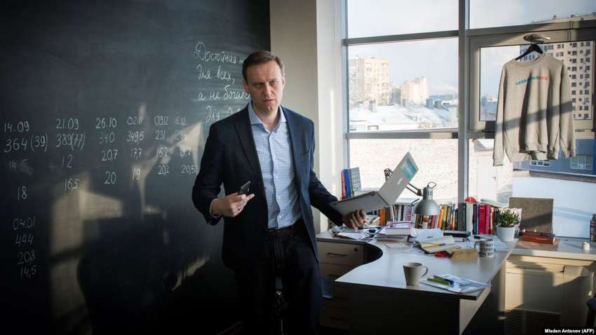 Алексей Навальный снял свою версию фильма "Паразиты"