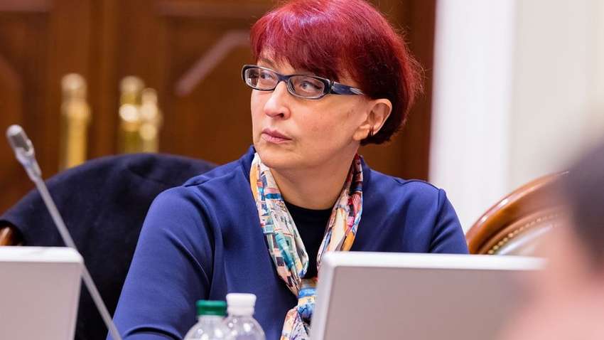 Нужно менять: нардеп-«слуга» прокомментировала интимную переписку