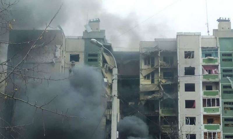 Без води, світла та тепла: Чернігів опинився на межі гуманітарної катастрофи   Без води, світла та тепла: Чернігів опинився на межі гуманітарної катастрофи