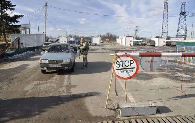 Стало известно, как КПВВ "Станица Луганская" будет работать на праздники