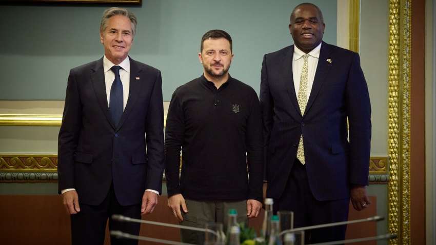 Почему Зеленский остался недоволен встречей с Блинкеном и Лемми: какое разрешение не дали Украине Почему Зеленский остался недоволен встречей с Блинкеном и Лемми: какое разрешение не дали Украине
