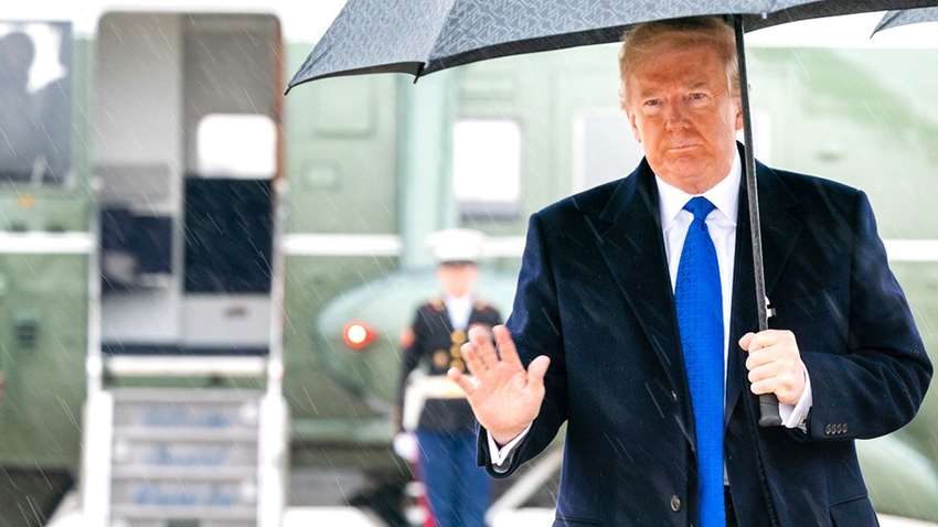 Трамп вимагає не затягувати з імпічментом