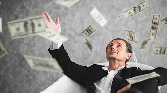 Сколько в Украине миллионеров: младшему всего 3,5 года