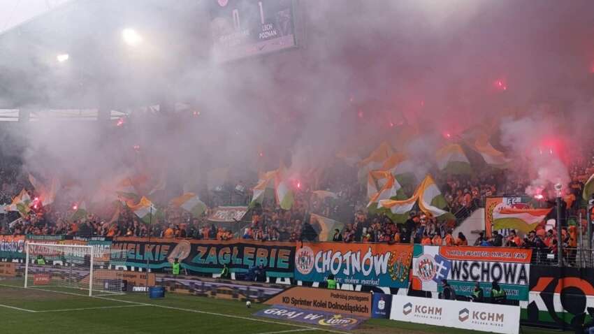 Президента освистали на футбольном матче вместо аплодисментов: что произошло на стадионе