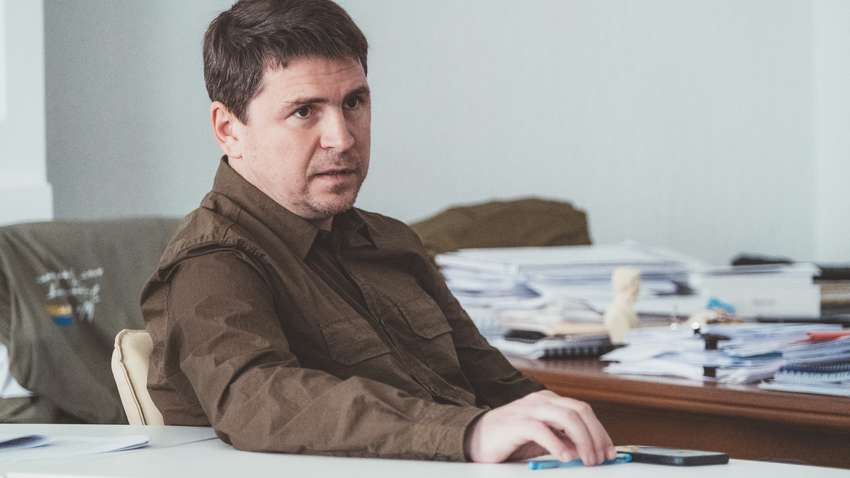 У Зеленського різко відреагували на скандал з шарфом Орбана У Зеленського різко відреагували на скандал з шарфом Орбана