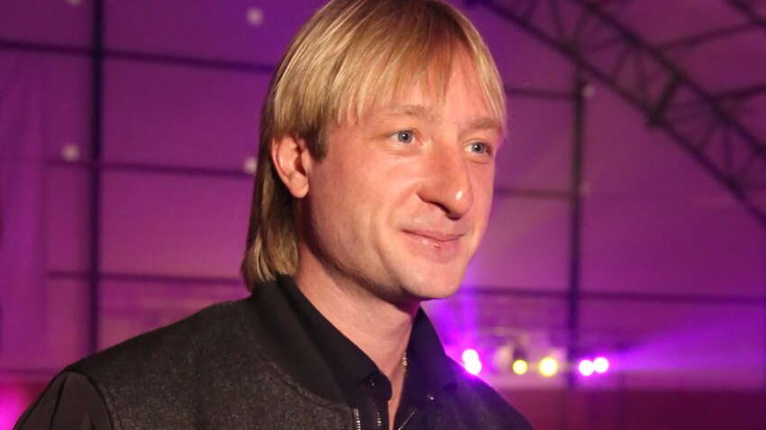 Відомий російський фігурист зганьбився через невдалу пластику обличчя: фото після операції Відомий російський фігурист зганьбився через невдалу пластику обличчя: фото після операції