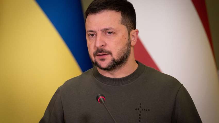 Зеленский отреагировал на массированную атаку "шахедов"