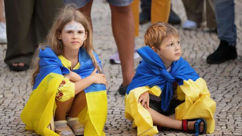 Шокуюче інтервʼю: куди росіяни закликають депортувати українських дітей Шокуюче інтервʼю: куди росіяни закликають депортувати українських дітей