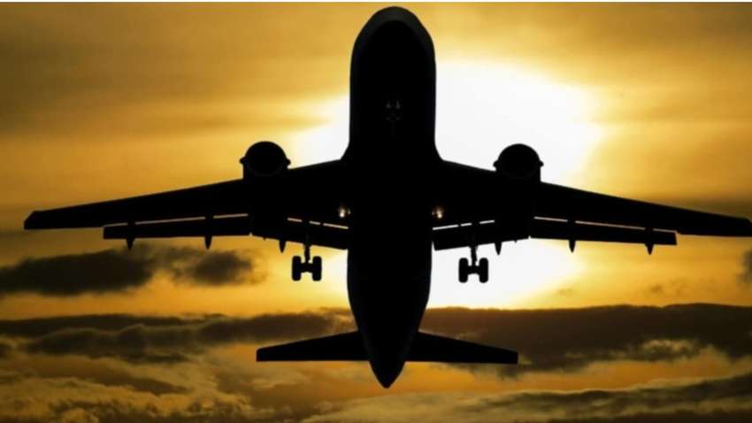 Без маски – за борт: МАУ объявила о новых правилах полета Без маски – за борт: МАУ объявила о новых правилах полета