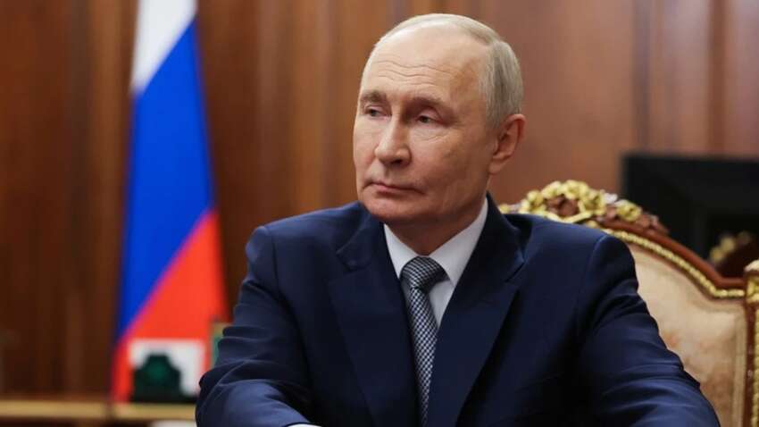 Путин придумал страшное наказание для критиков войны: раскрыты впечатляющие подробности Путин придумал страшное наказание для критиков войны: раскрыты впечатляющие подробности