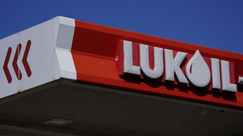 Стало известно, у кого больше всего шансов приобрести зарубежные активы "Лукойла"