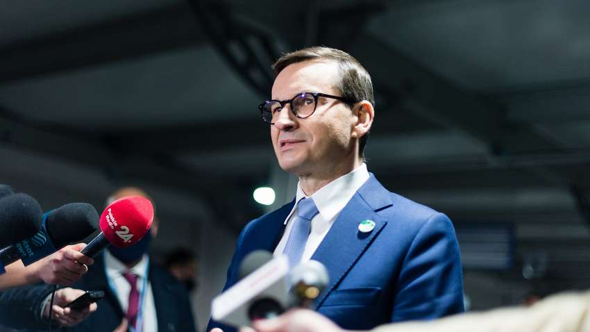 Прем'єру Польщі висловили недовіру: що це означає