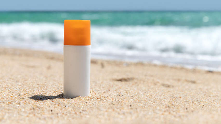 В солнцезащитных кремах обнаружили опасное вещество