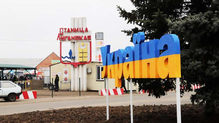 Спрощений режим в'їзду в ОРДЛО для дітей продовжили до травня