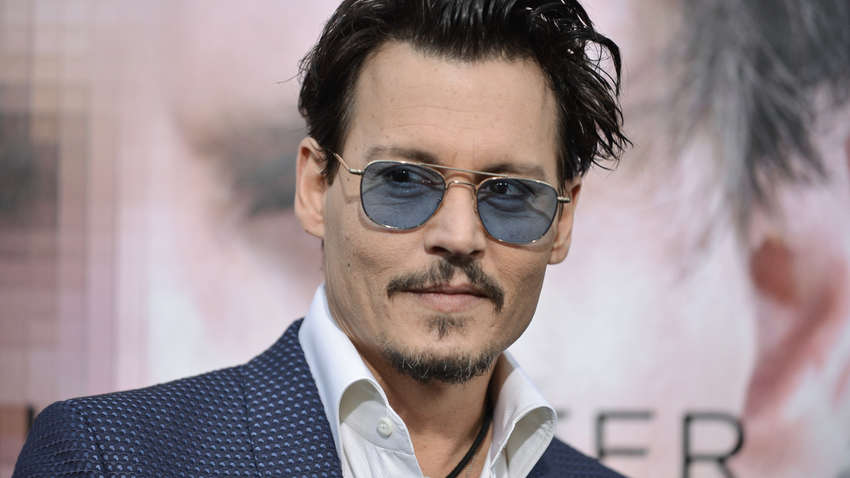 «Шикарный мужчина»: как Джонни Депп выглядел в 90-х (ФОТО)