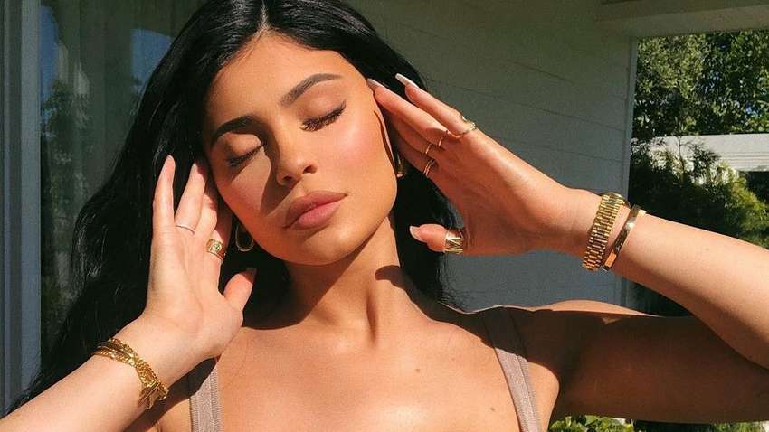 Forbes позбавив модель Кайлі Дженнер статусу мільярдера