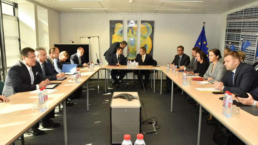 Трехсторонние переговоры по газу: эксперты оценили итоги встречи в Брюсселе