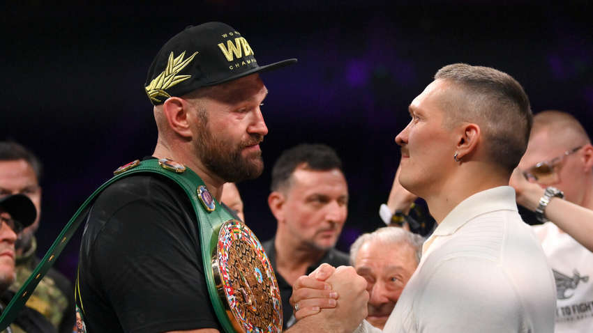 Бой Усик – Фьюри переносится на два месяца: Уоррен заявил, что британец не готов Бой Усик – Фьюри переносится на два месяца: Уоррен заявил, что британец не готов