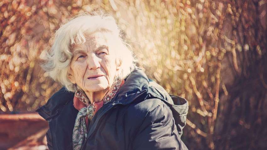 Штучний інтелект навчився розпізнавати перші ознаки хвороби Альцгеймера