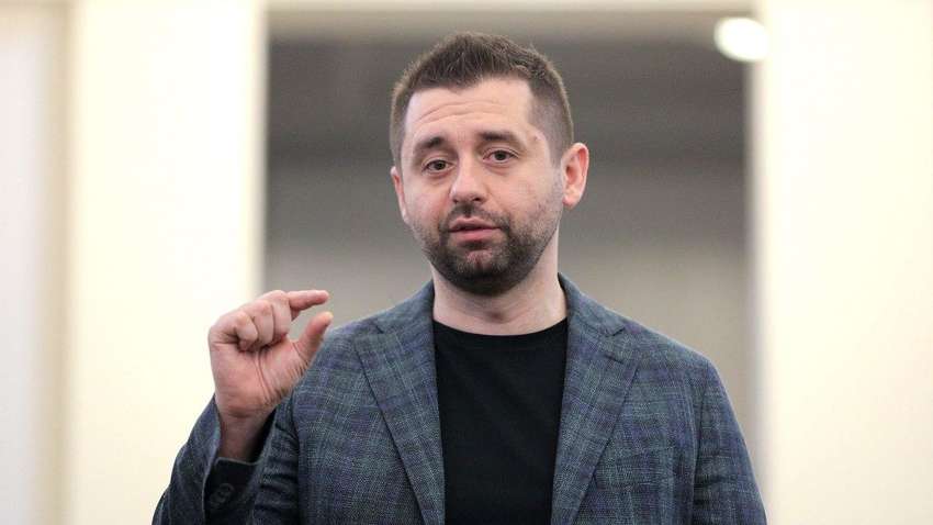 Арахамія: переговори підуть або у потрібному Україні напрямку, або як російський військовий корабель