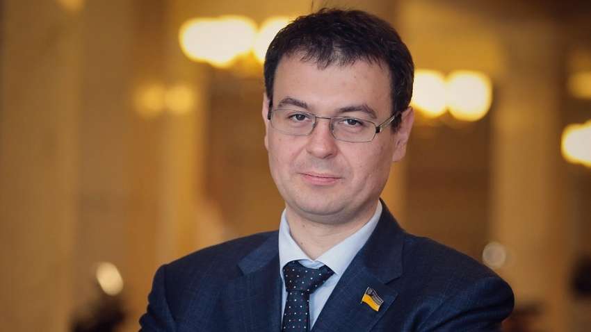 Нардеп высказался о возможности расторжения дипотношений с Россией Нардеп высказался о возможности расторжения дипотношений с Россией