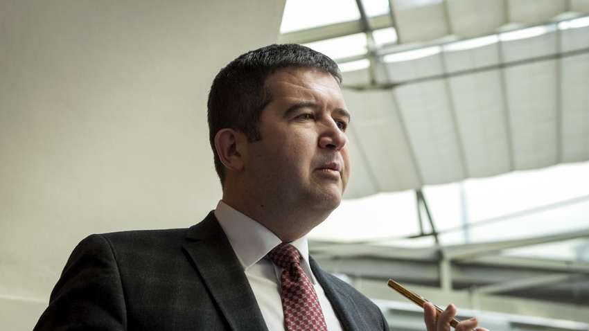 Министра в Чехии оштрафовали за нарушение правил карантина 