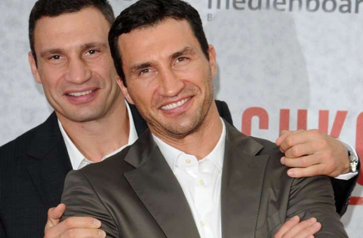 Брати Клички подали на 1+1 в суд 