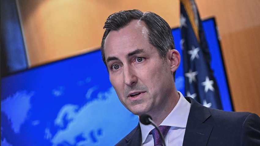 В Госдепе рассказали, кто должен принять решение о сбивании ракет над Украиной В Госдепе рассказали, кто должен принять решение о сбивании ракет над Украиной