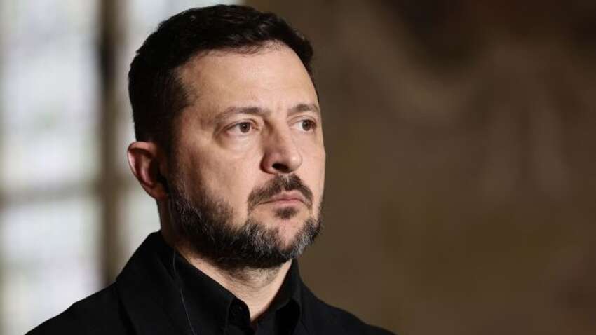 Списки на стол: Зеленский озвучил жесткое условие прекращения ударов по энергетике РФ Списки на стол: Зеленский озвучил жесткое условие прекращения ударов по энергетике РФ