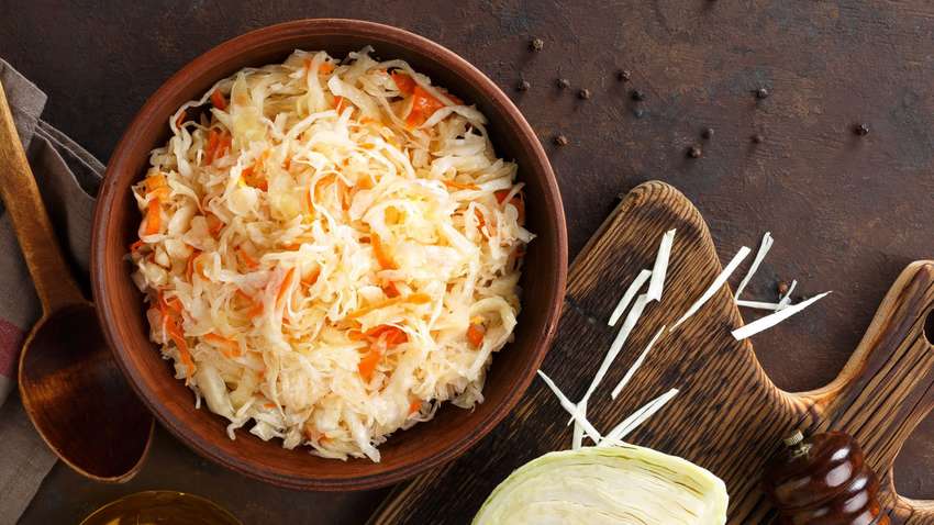 Врач рассказала, кому нельзя есть квашеную капусту