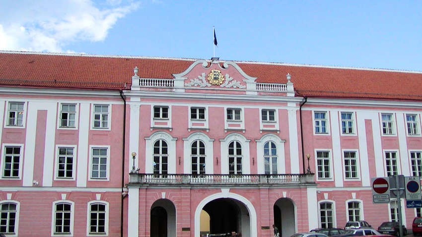 Эстония решила осудить власти России за трактовку истории