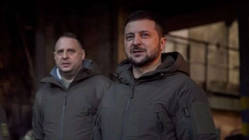 Зеленский принял важное решение в отношении Ермака: эксруководитель ОП лишился двух должностей  