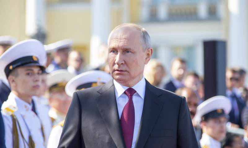 Экс-сотрудник КГБ рассказал о главном страхе Путина