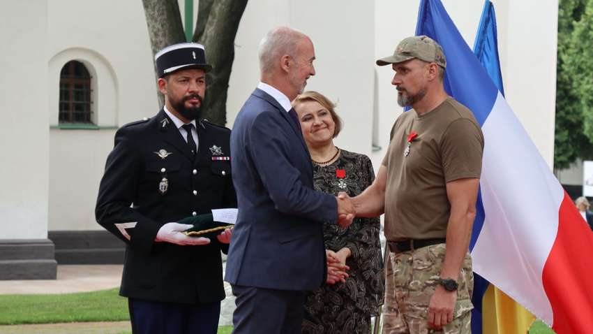 Украинский воин отмечен высшей наградой Франции Украинский воин отмечен высшей наградой Франции