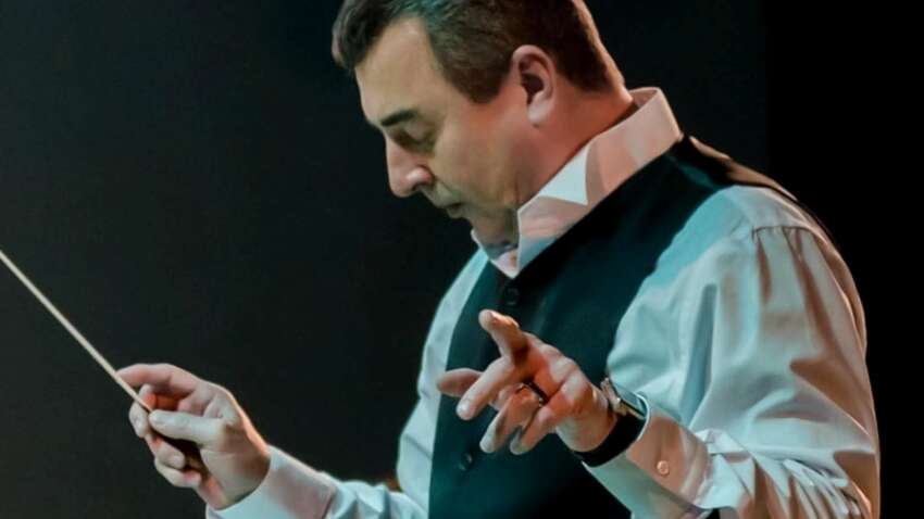 Внезапно скончался видный военный дирижер Ансамбля ВСУ: что произошло  Внезапно скончался видный военный дирижер Ансамбля ВСУ: что произошло