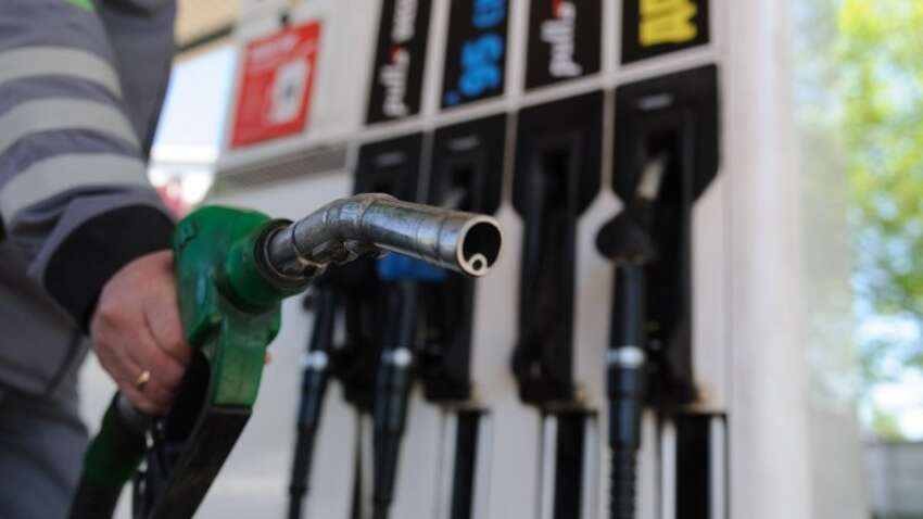 Нефть дешевеет: в Украине снова заговорили о странных ценах на АЗС