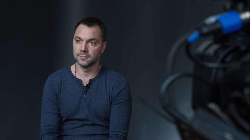 "Военное бабье": Арестович пояснив порівняння партії Порошенка з жіночим гуртожитком "Военное бабье": Арестович пояснив порівняння партії Порошенка з жіночим гуртожитком