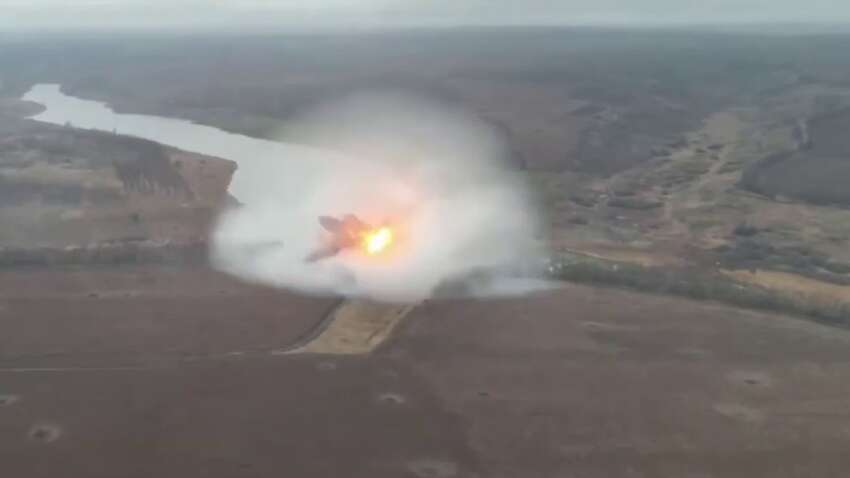 Росія скинула авіабомбу на власну греблю: де стався «жирний» приліт